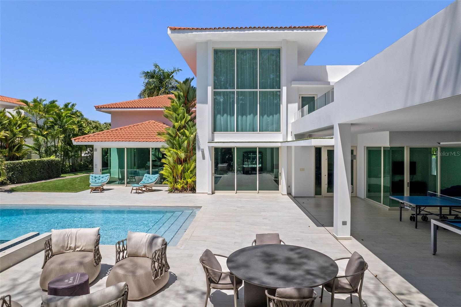 DORADO BEACH EAST - Residential