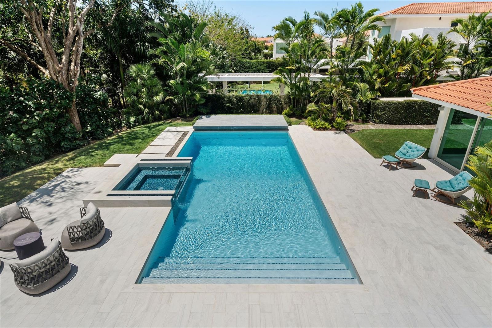 DORADO BEACH EAST - Residential