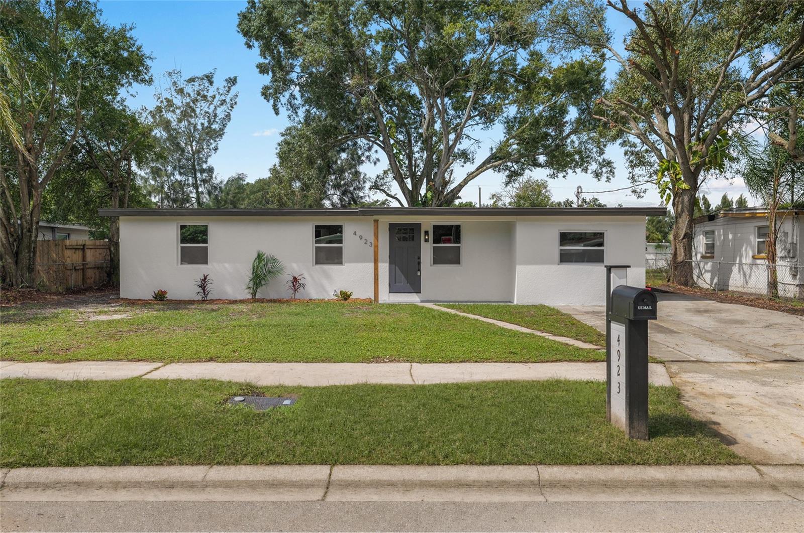4923 S 83RD STREET