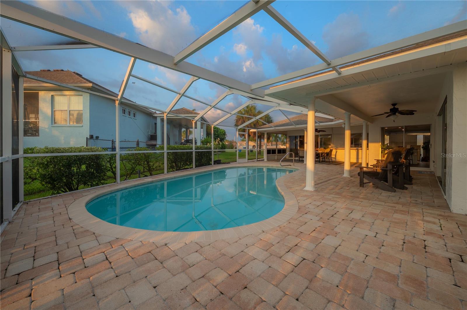 APOLLO BEACH UNIT 13 PT 1 RE - Residential