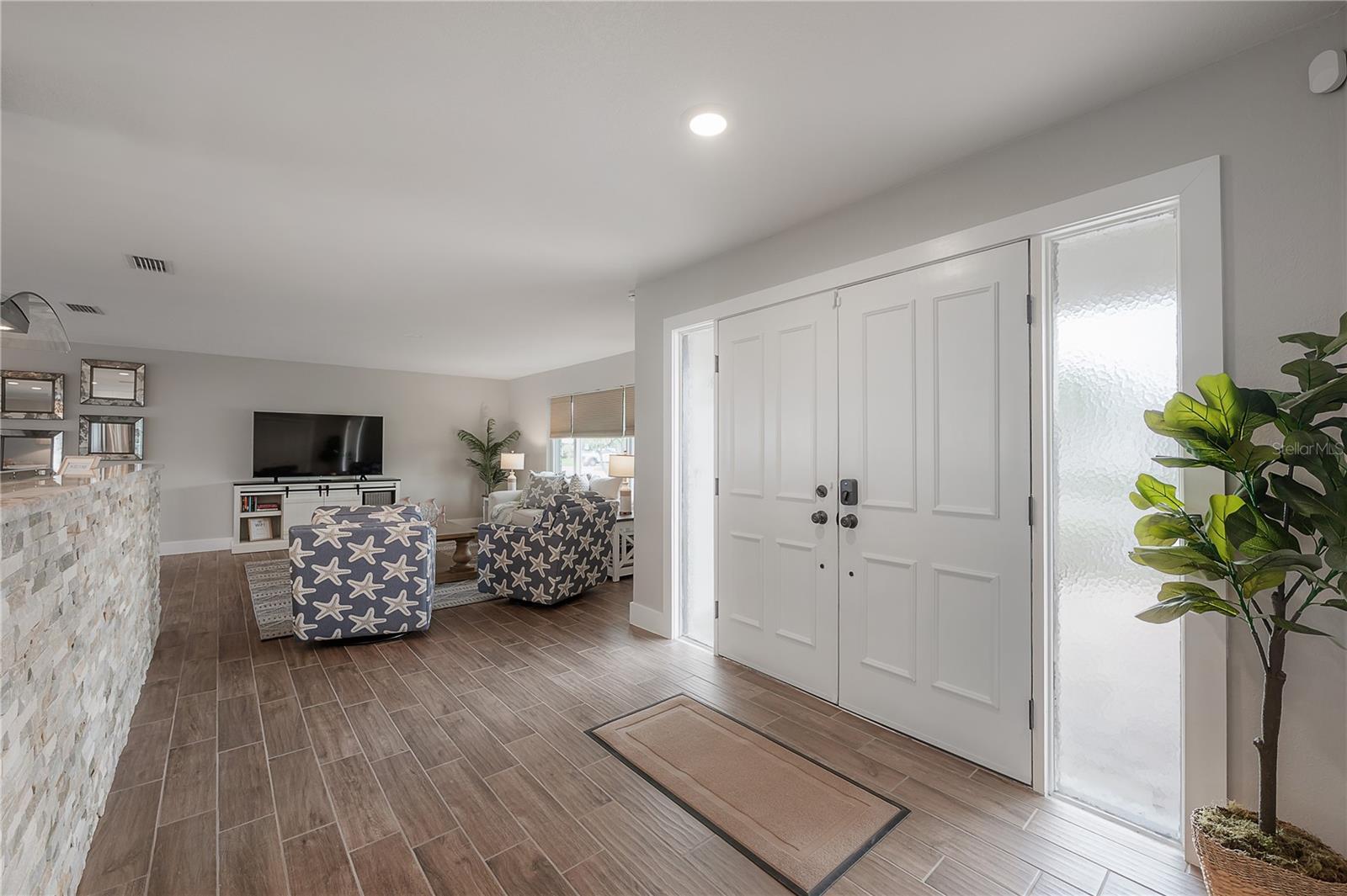 6322 COTTONWOOD LANE