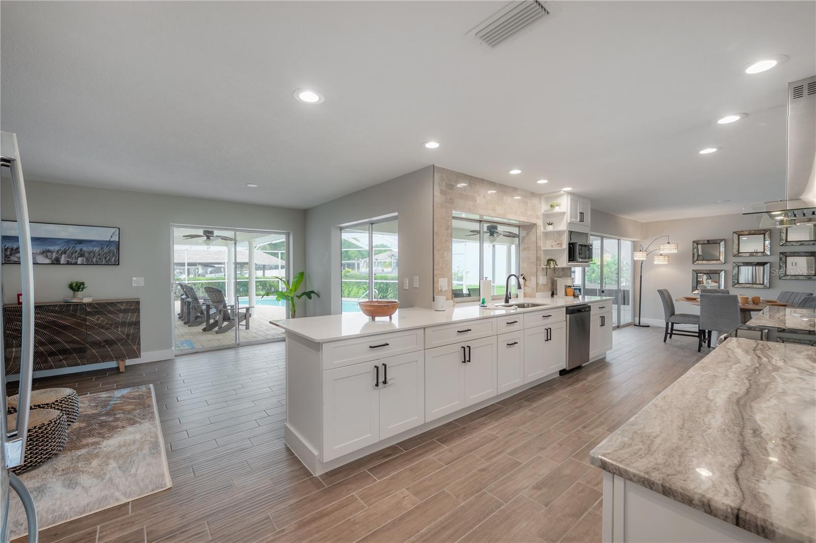 APOLLO BEACH UNIT 13 PT 1 RE - Residential