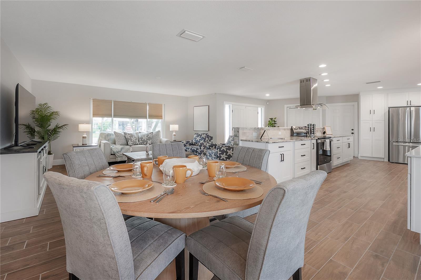 APOLLO BEACH UNIT 13 PT 1 RE - Residential