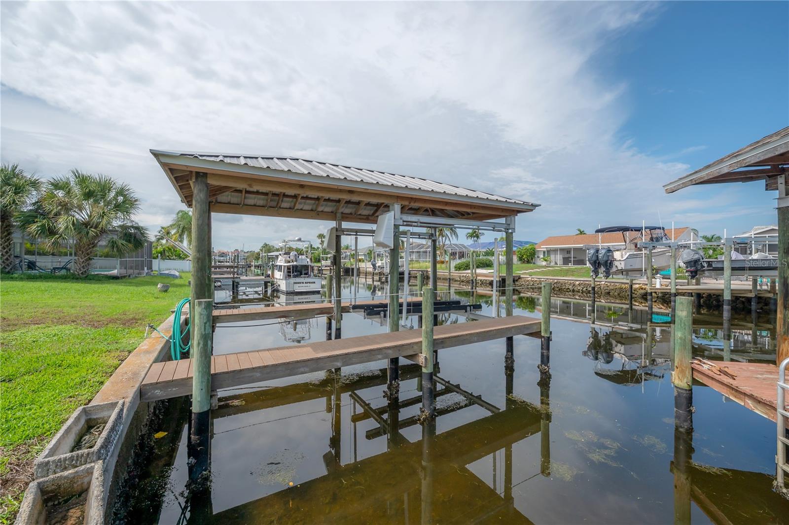 APOLLO BEACH UNIT 13 PT 1 RE - Residential