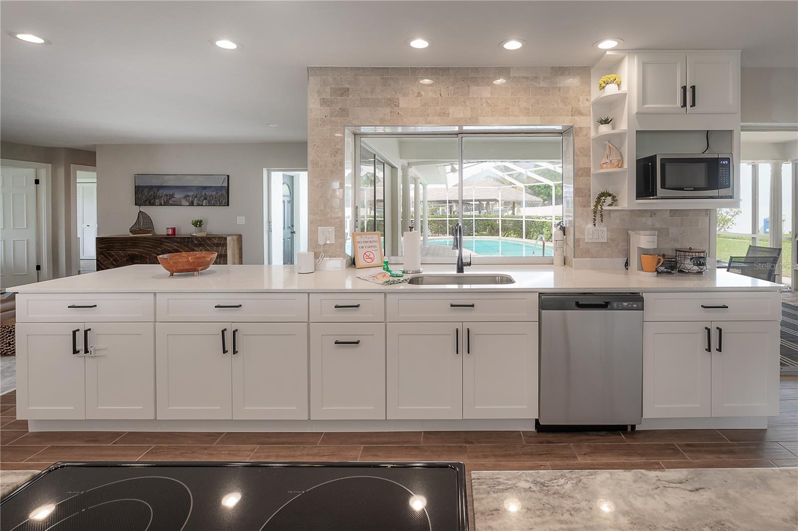 APOLLO BEACH UNIT 13 PT 1 RE - Residential