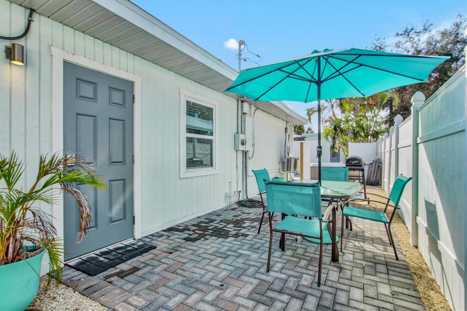 SOUTH SIDE PARK - Residential Lease