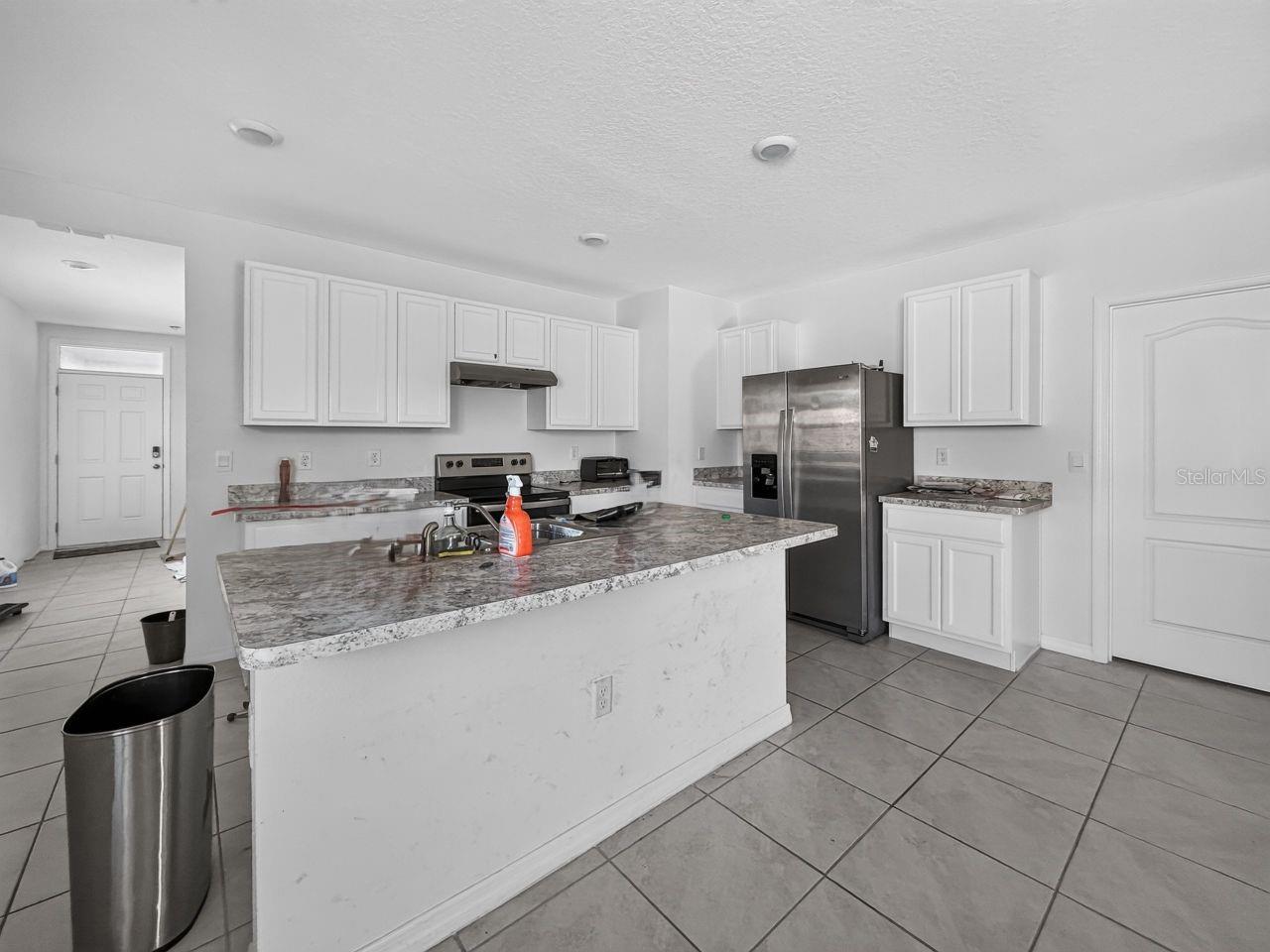 1657 ROSY DALE CIRCLE