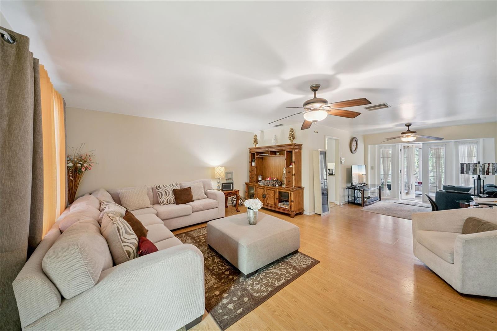 292 E CONSTANCE ROAD