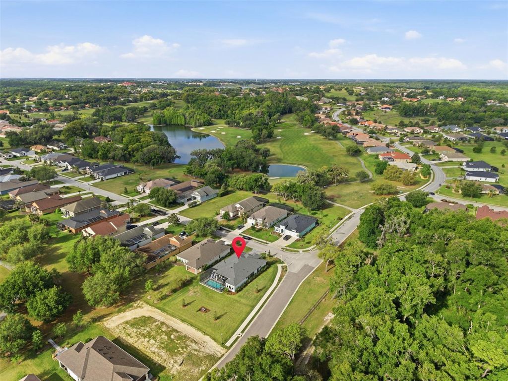 Photo of 13444 Trailing Moss Drive, Dade City, FL 33525 (MLS # TB8499043)
