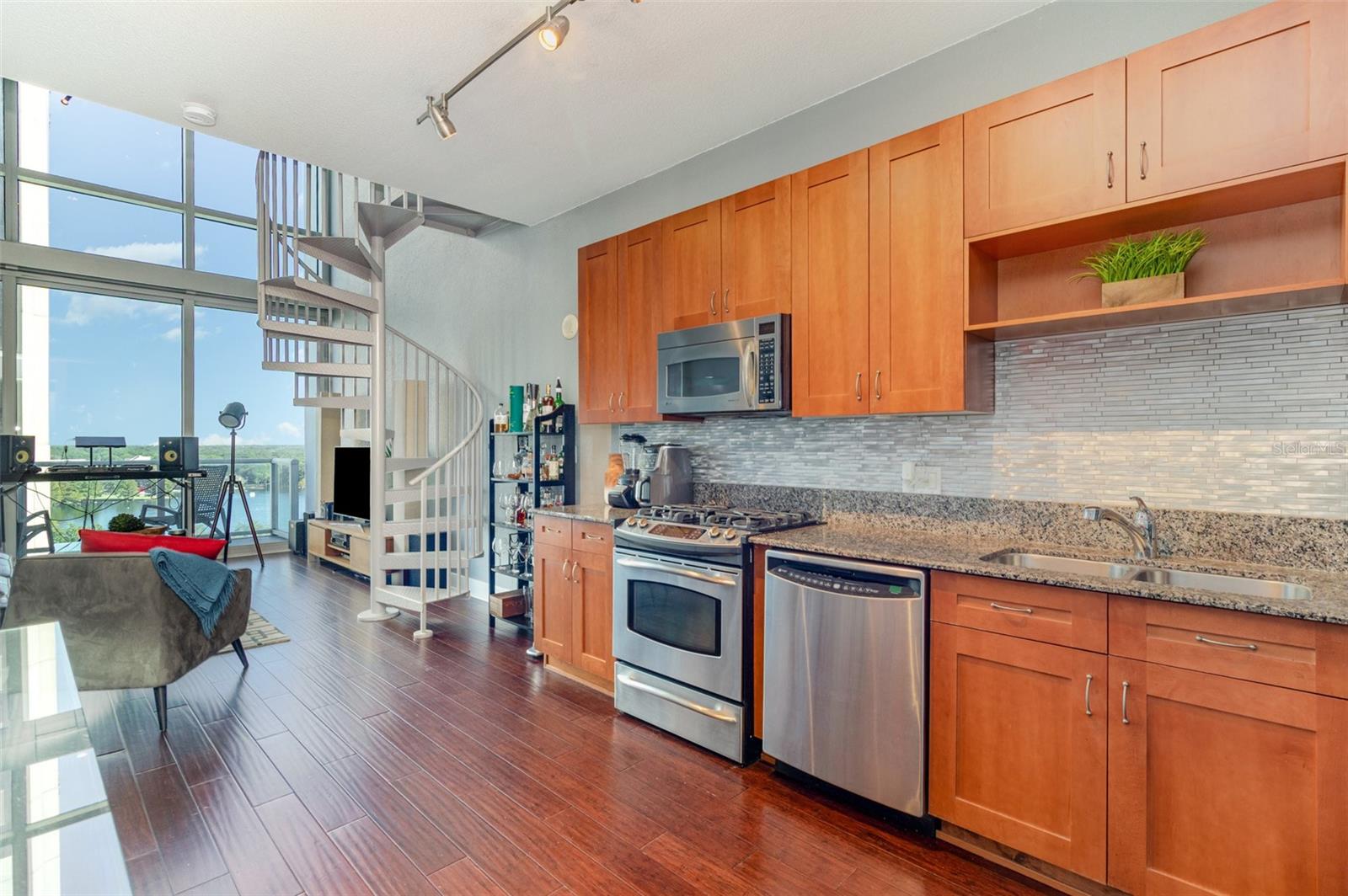 VUE/LK EOLA - Residential