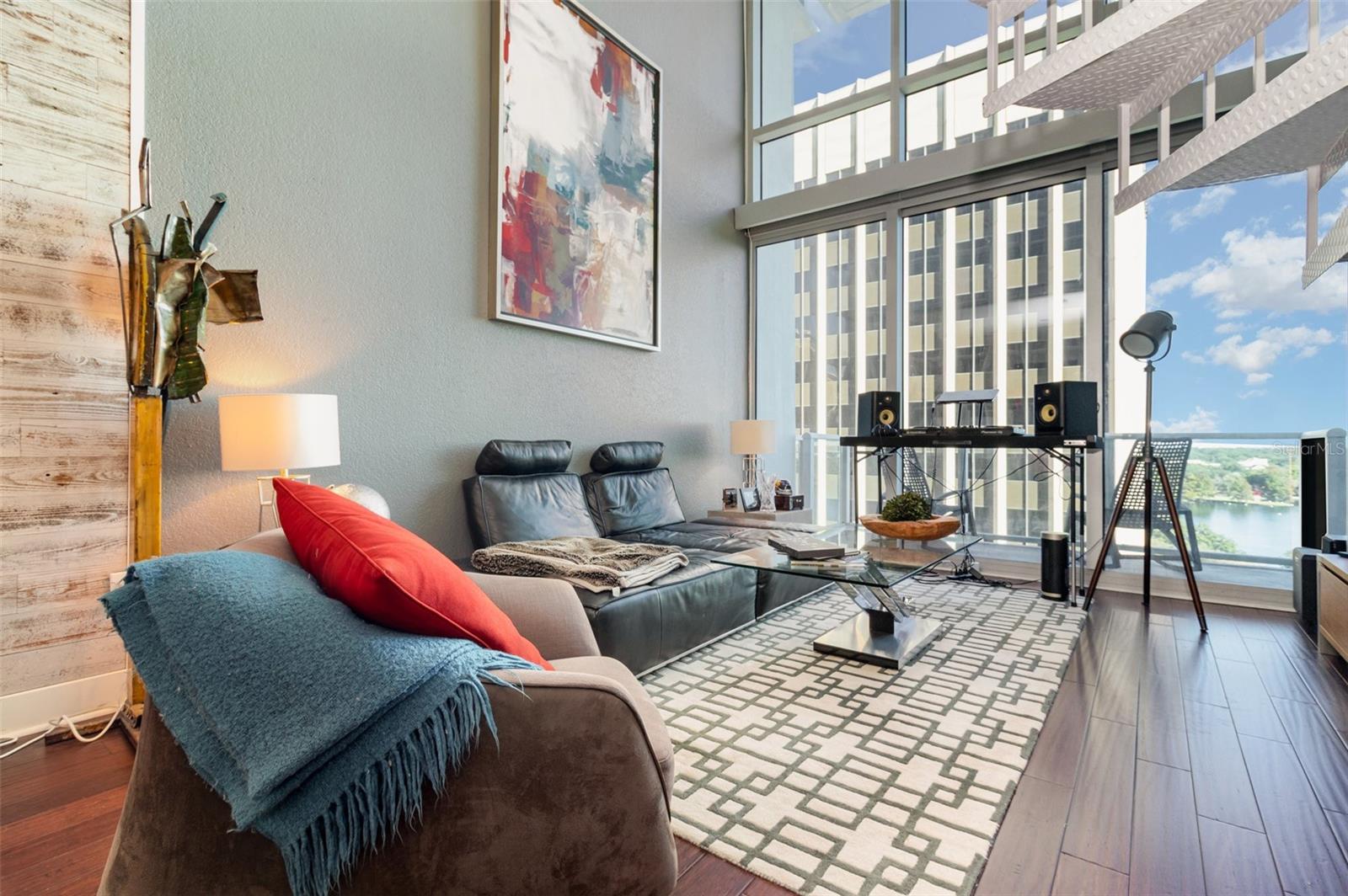 150 E ROBINSON STREET 811