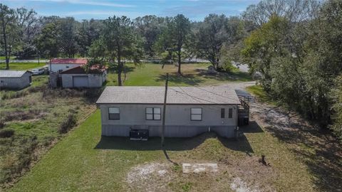 A home in LAKELAND