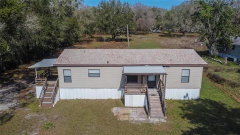 A home in LAKELAND