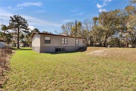 A home in LAKELAND