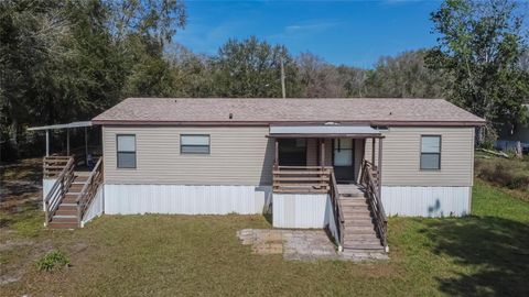 A home in LAKELAND