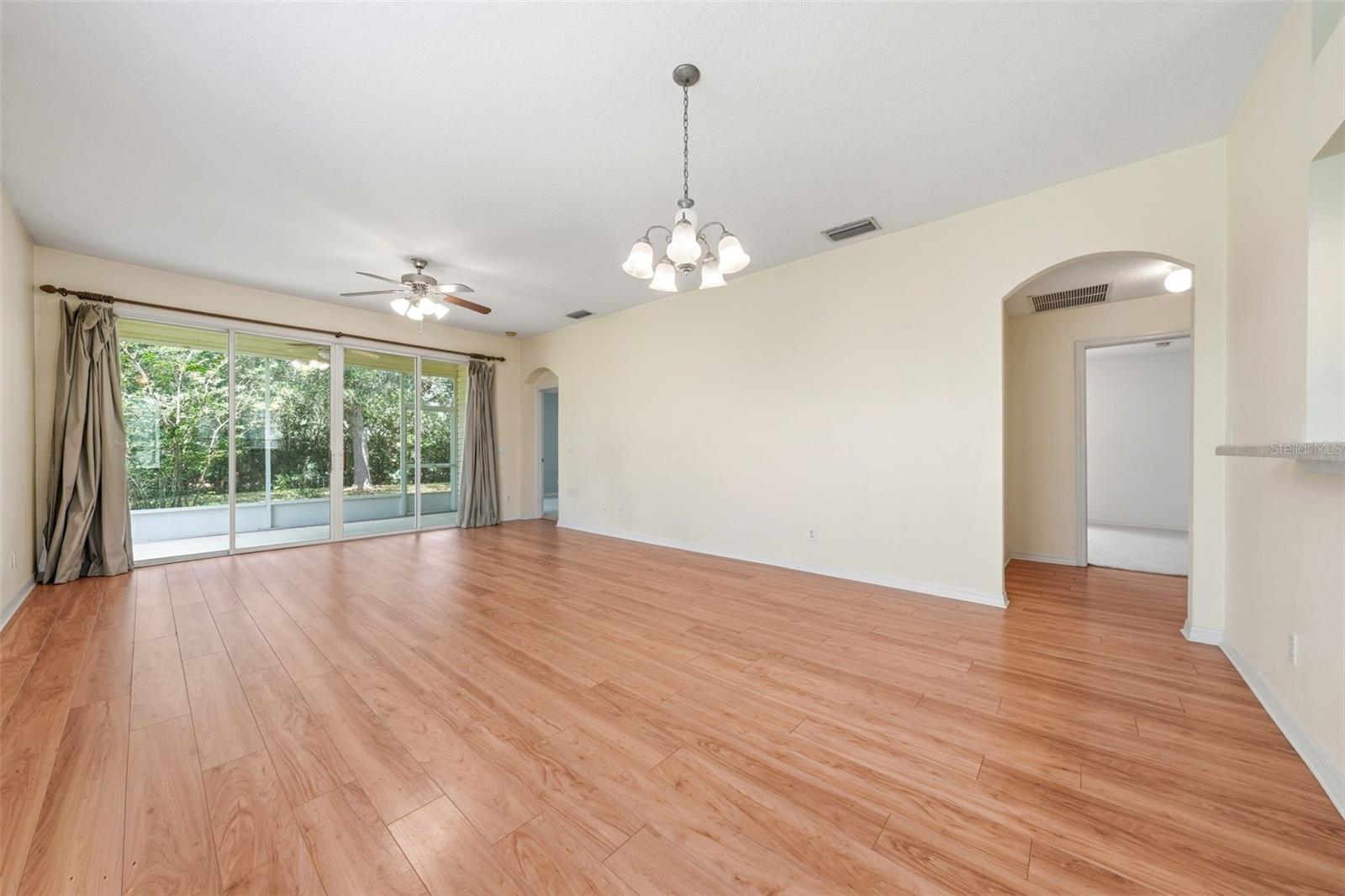 TAVARES ROYAL HARBOR PH 05 - Residential