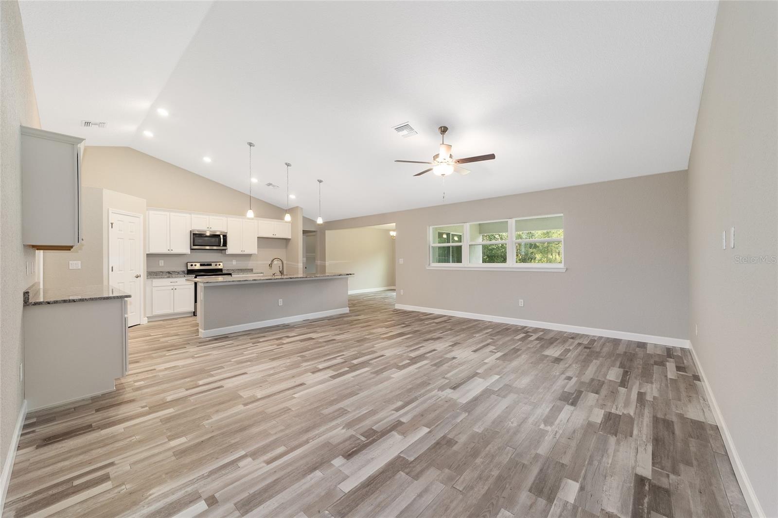 OCALA WATERWAY ESTATE - Residential