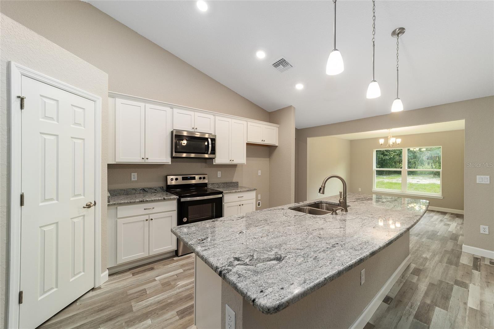 OCALA WATERWAY ESTATE - Residential