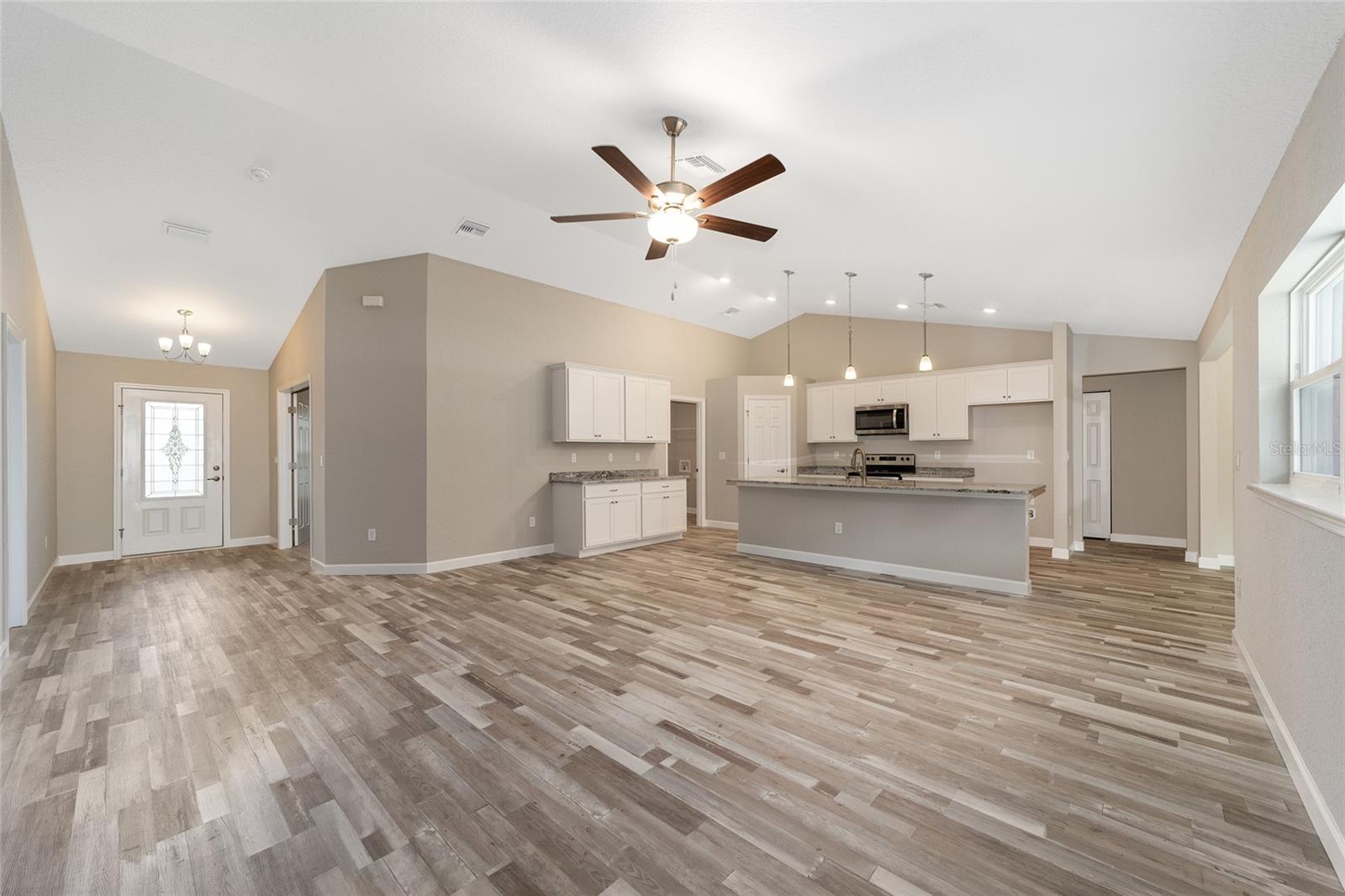 OCALA WATERWAY ESTATE - Residential