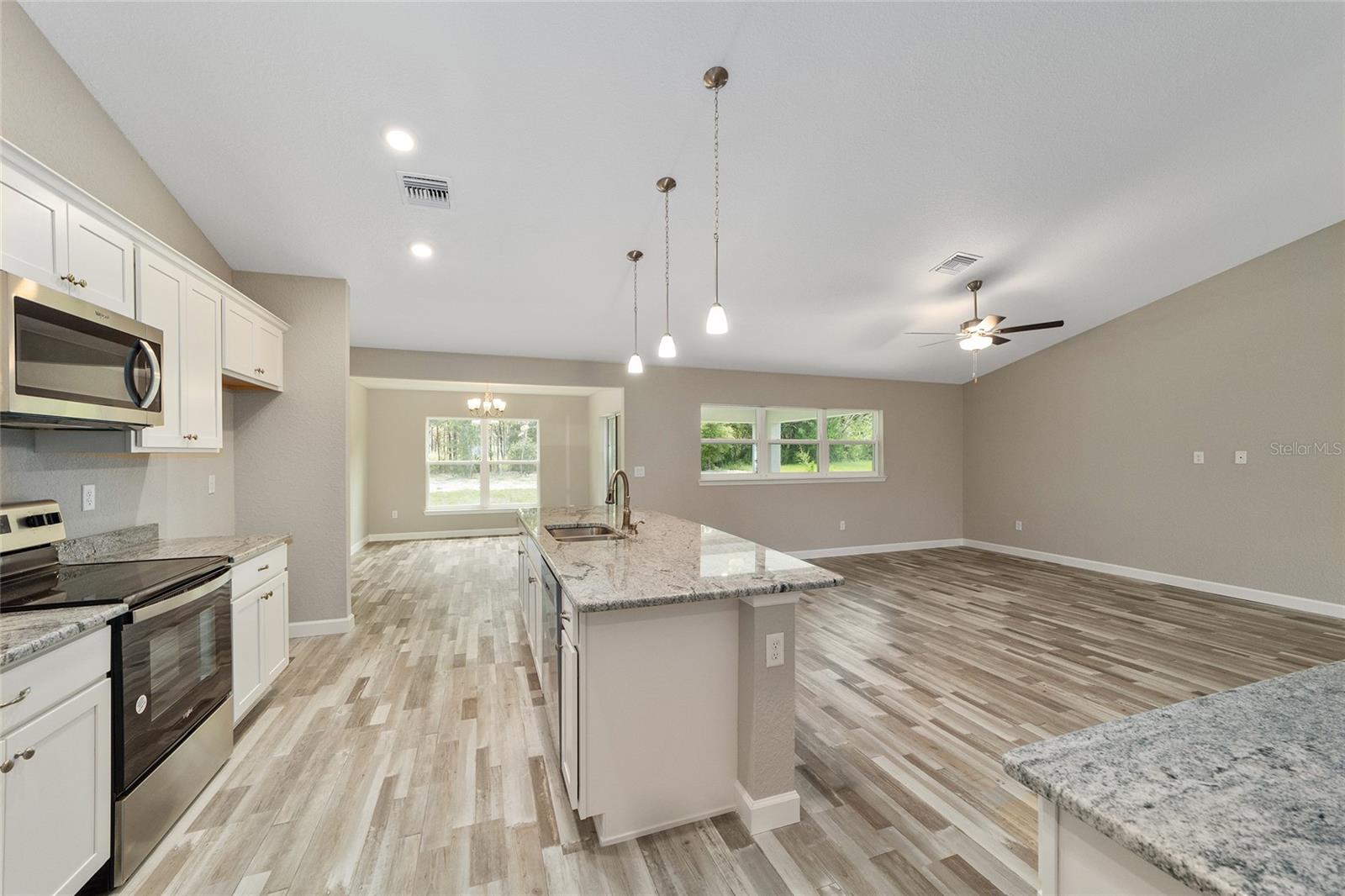 OCALA WATERWAY ESTATE - Residential