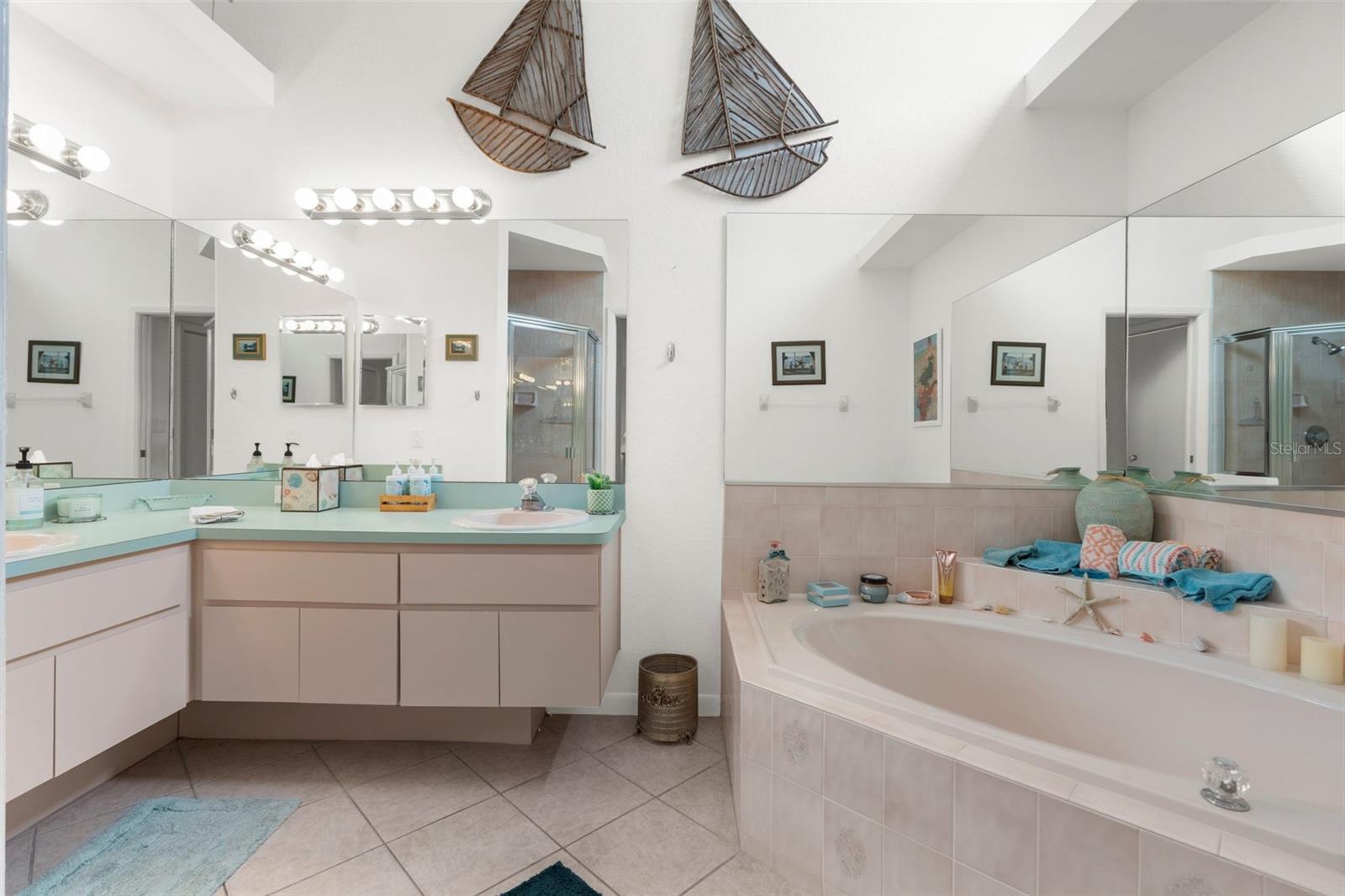 GLEN LAKES - Residential