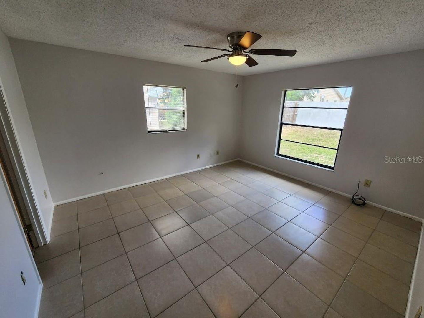 PELICAN COVE WEST PH 02 - Residential Lease