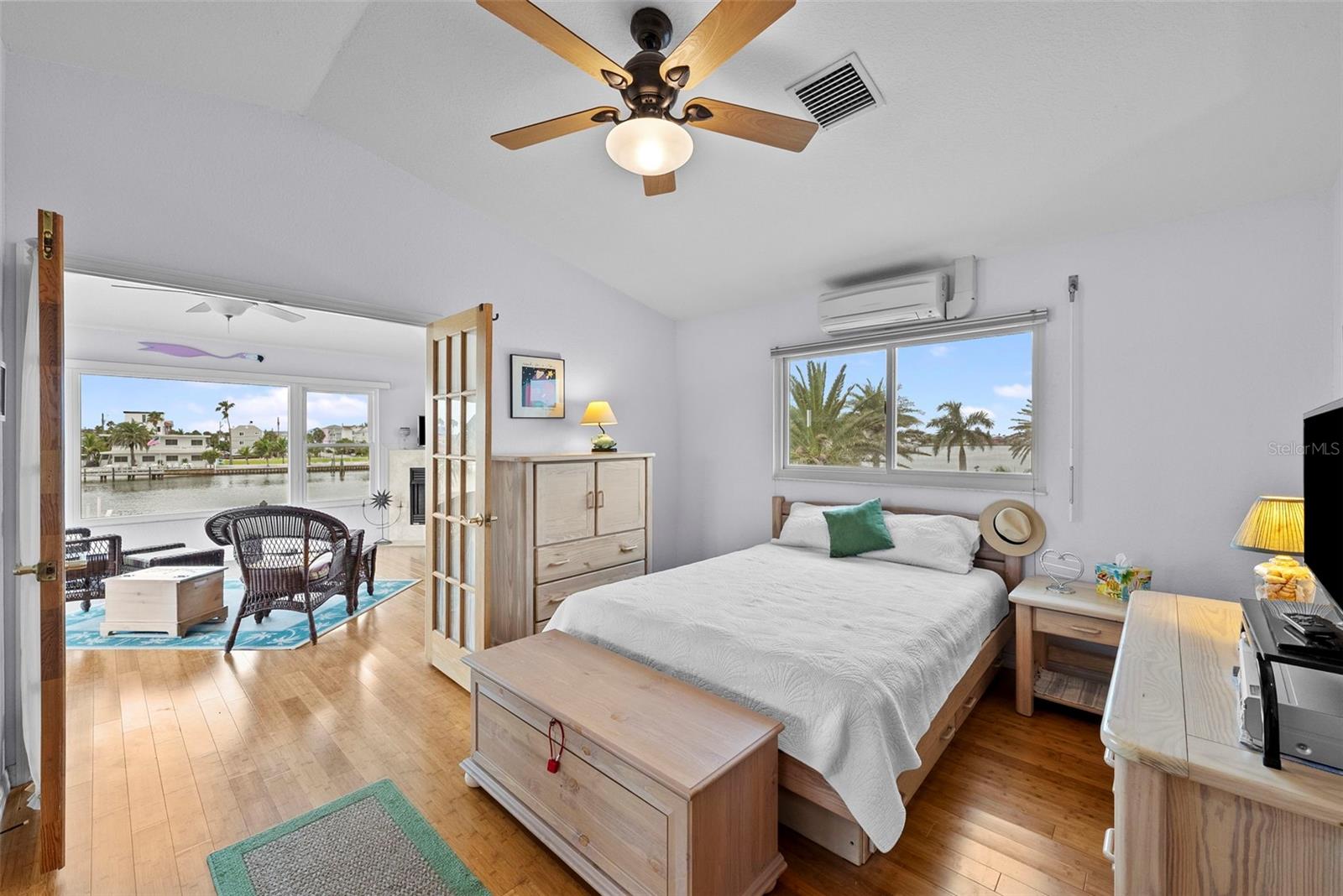 ST PETERSBURG BEACH NORTH UNIT 3 - Residential