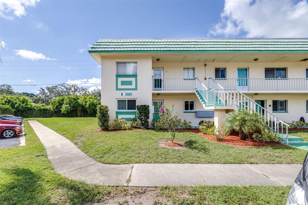 Photo of 2001 Greenbriar Boulevard #1, Clearwater, FL 33763 (MLS # TB8418831)