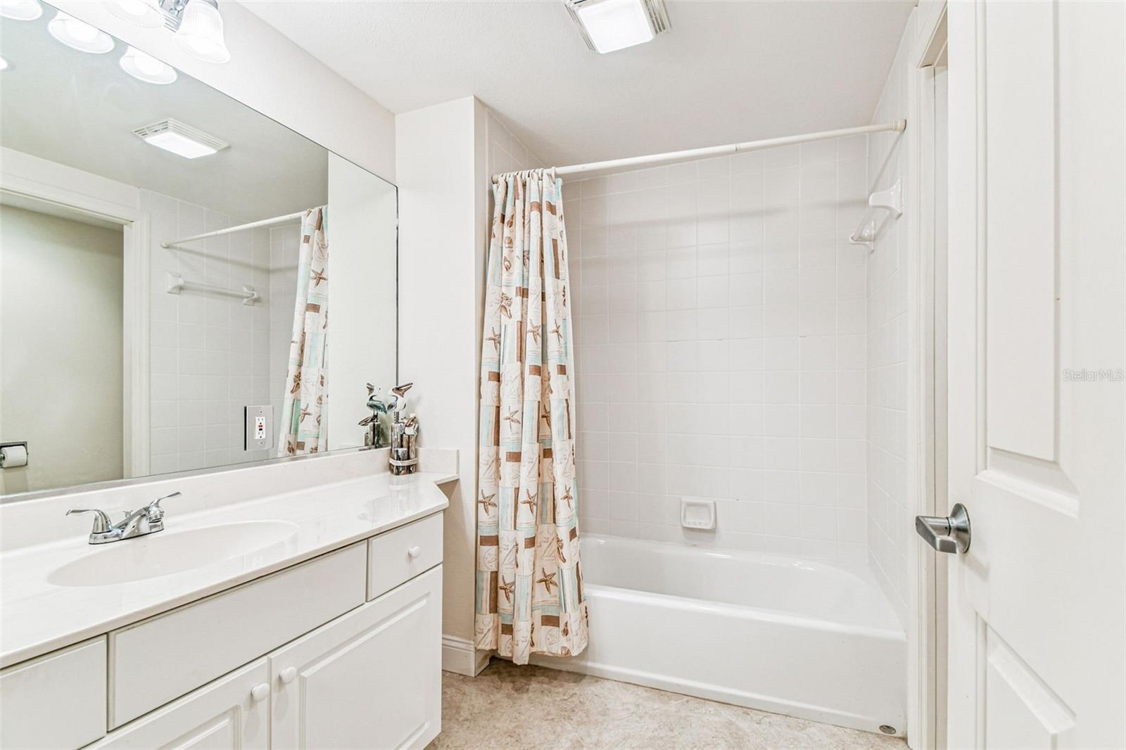 WESTVIEW GRANDE CONDO, THE - Residential