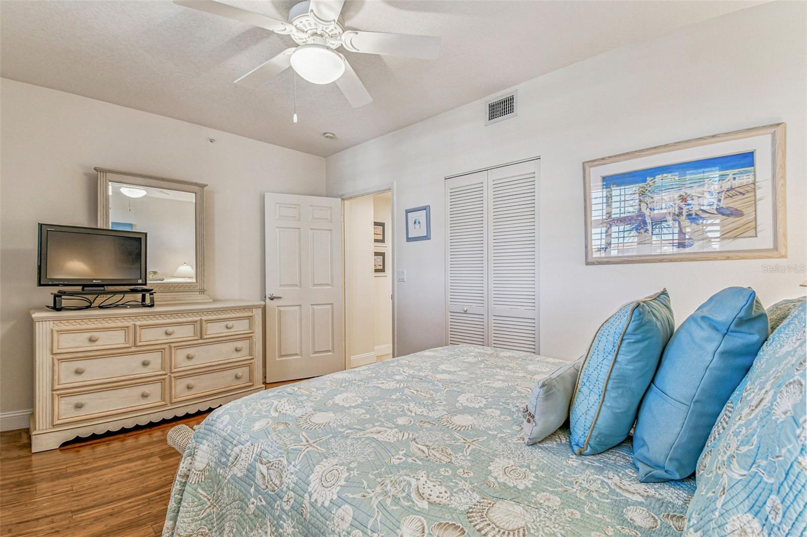 WESTVIEW GRANDE CONDO, THE - Residential