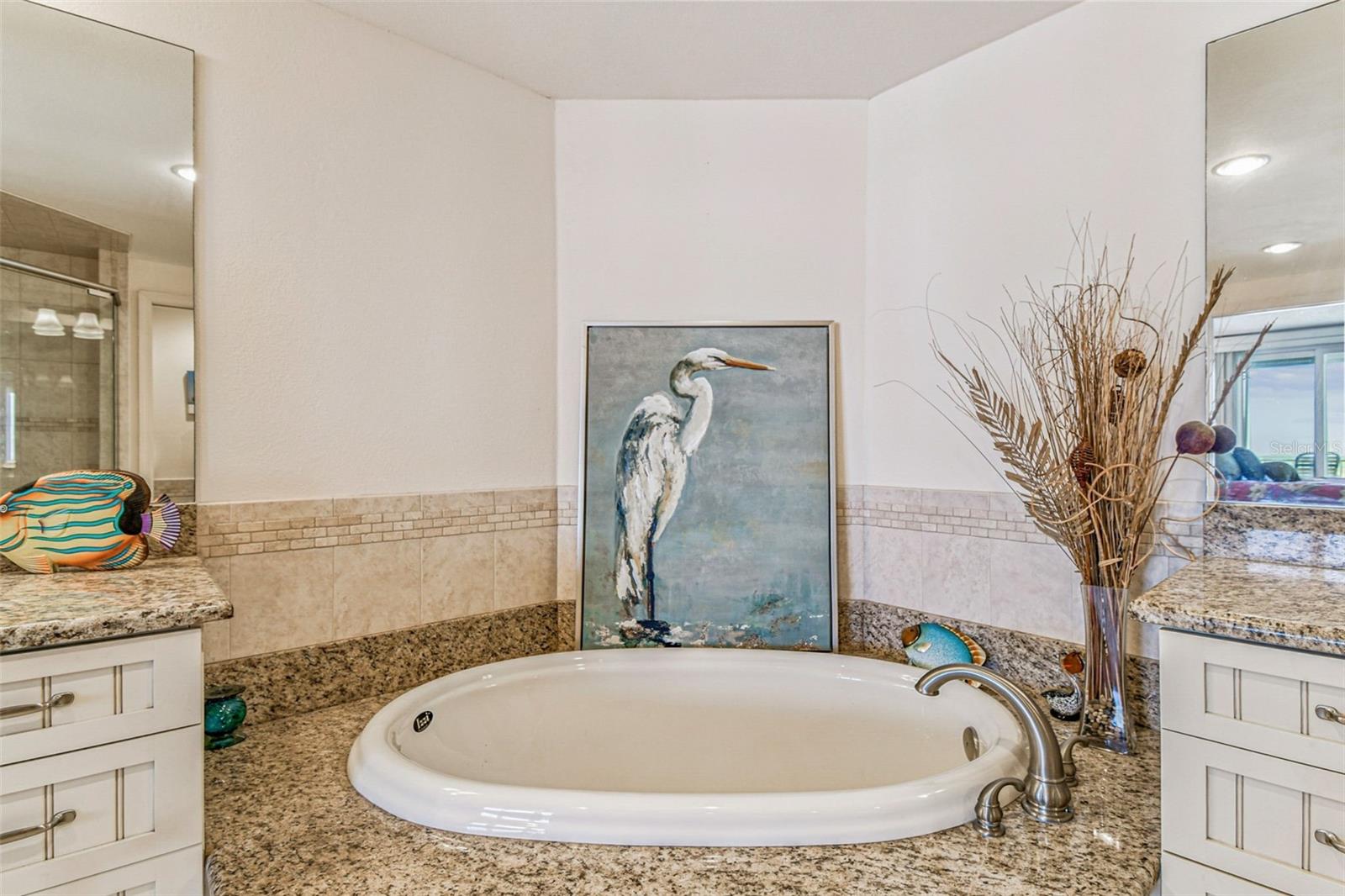 WESTVIEW GRANDE CONDO, THE - Residential