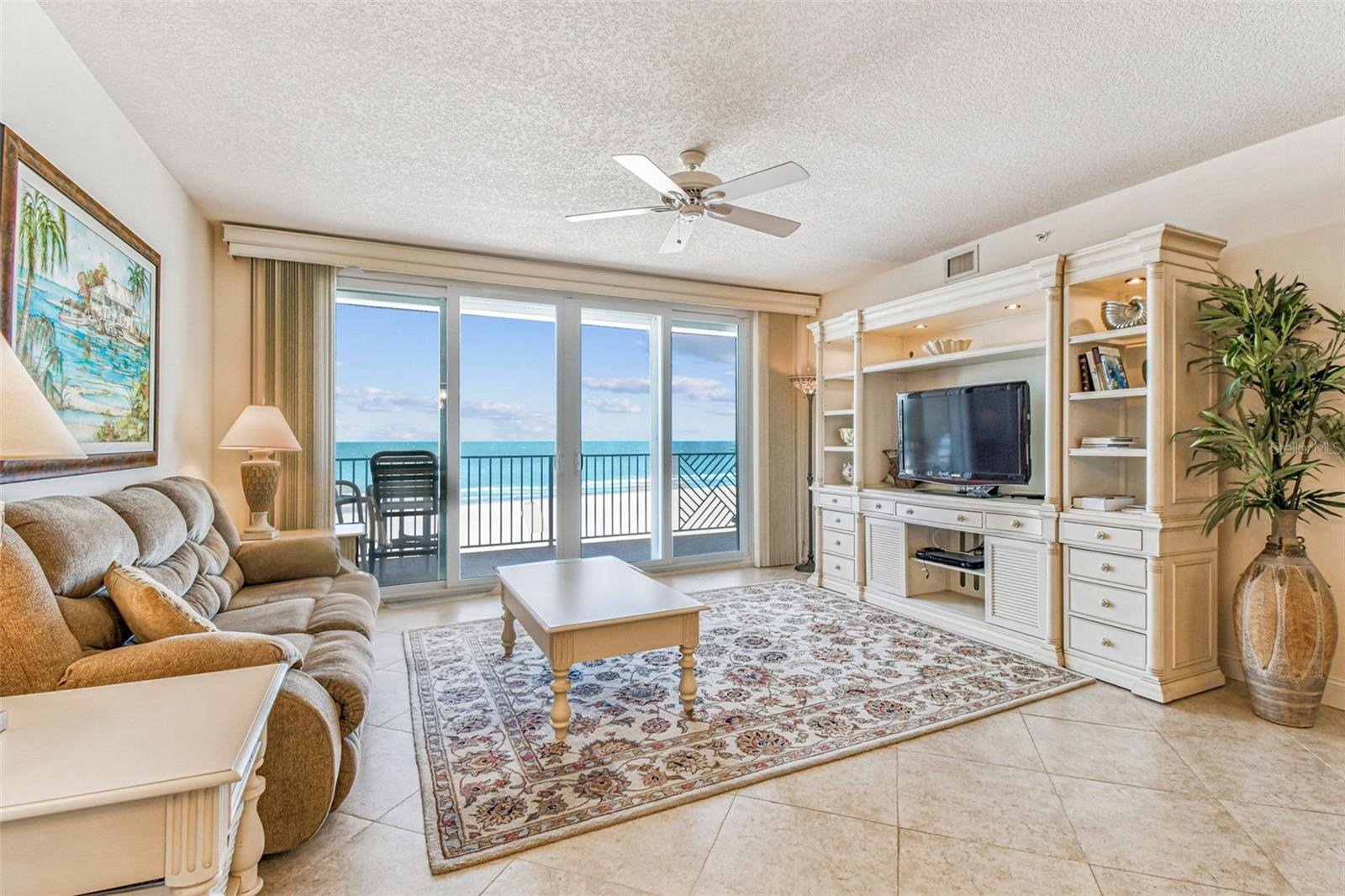 WESTVIEW GRANDE CONDO, THE - Residential