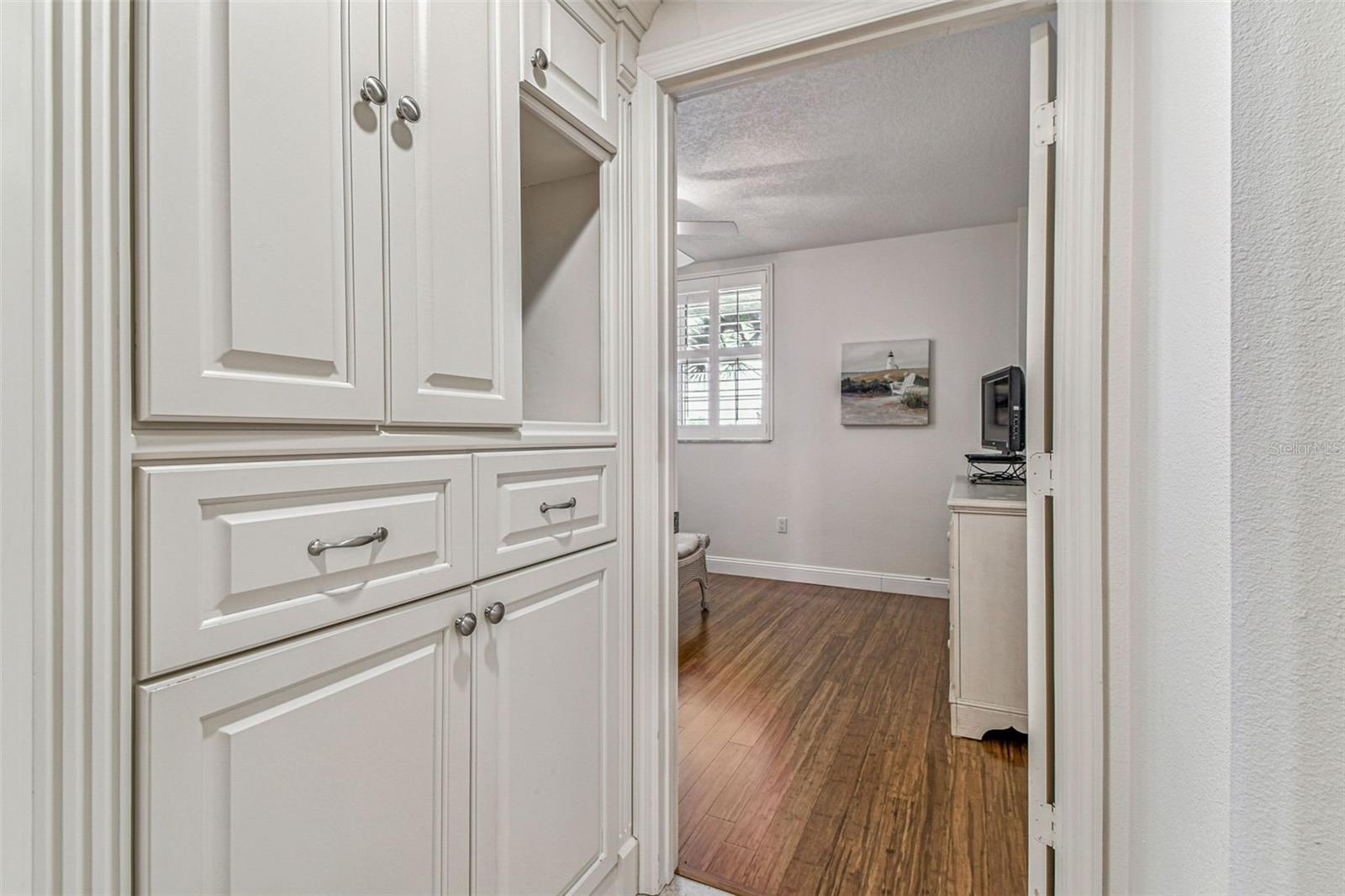 WESTVIEW GRANDE CONDO, THE - Residential