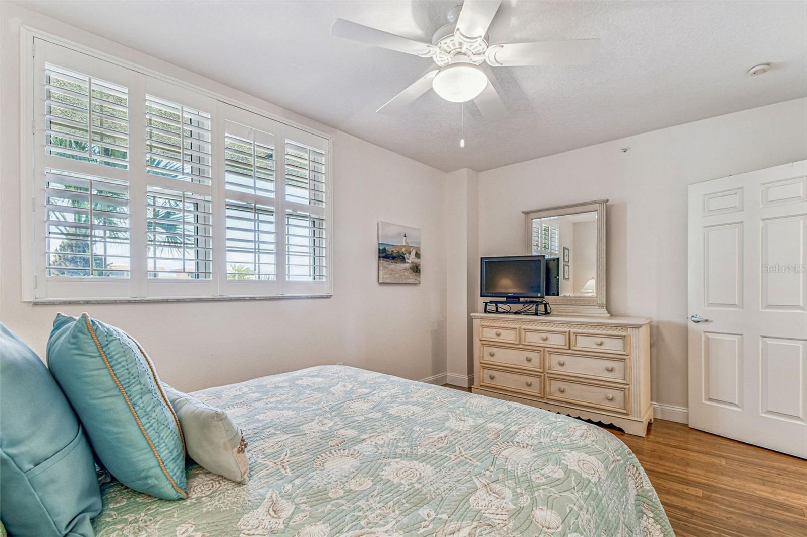 WESTVIEW GRANDE CONDO, THE - Residential