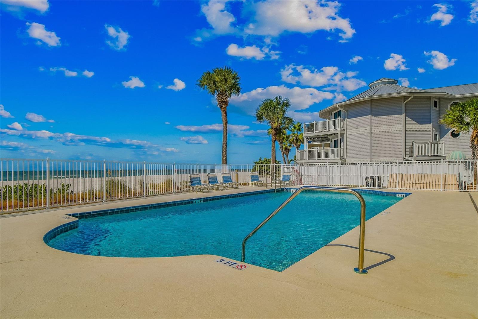 WESTVIEW GRANDE CONDO, THE - Residential