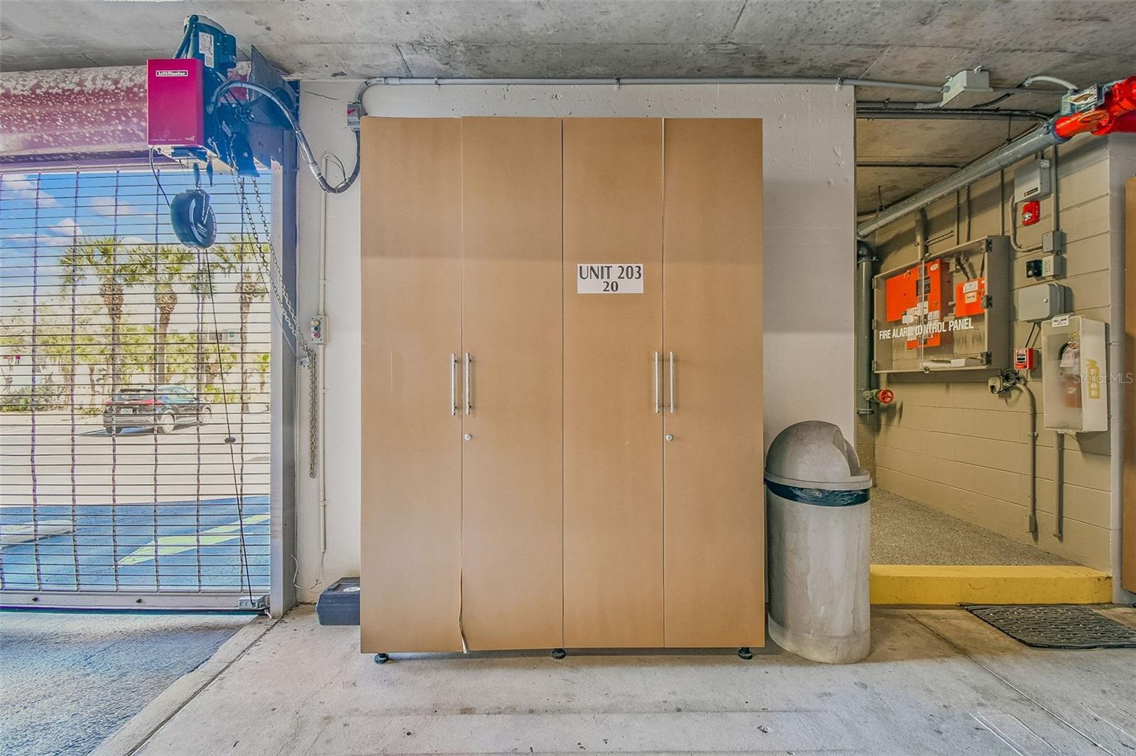 WESTVIEW GRANDE CONDO, THE - Residential