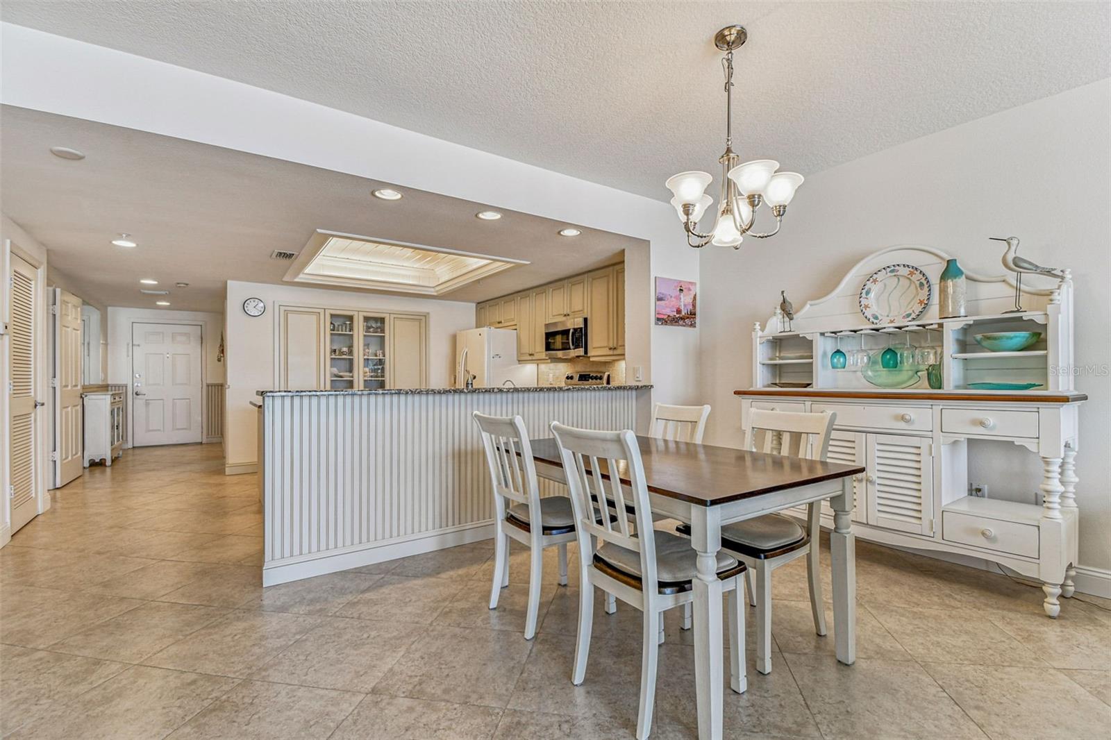 WESTVIEW GRANDE CONDO, THE - Residential