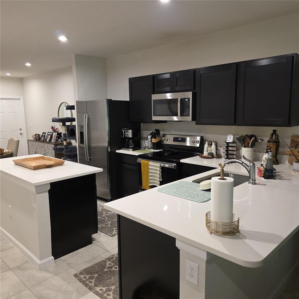 ANCLOTE SQUARE - Residential