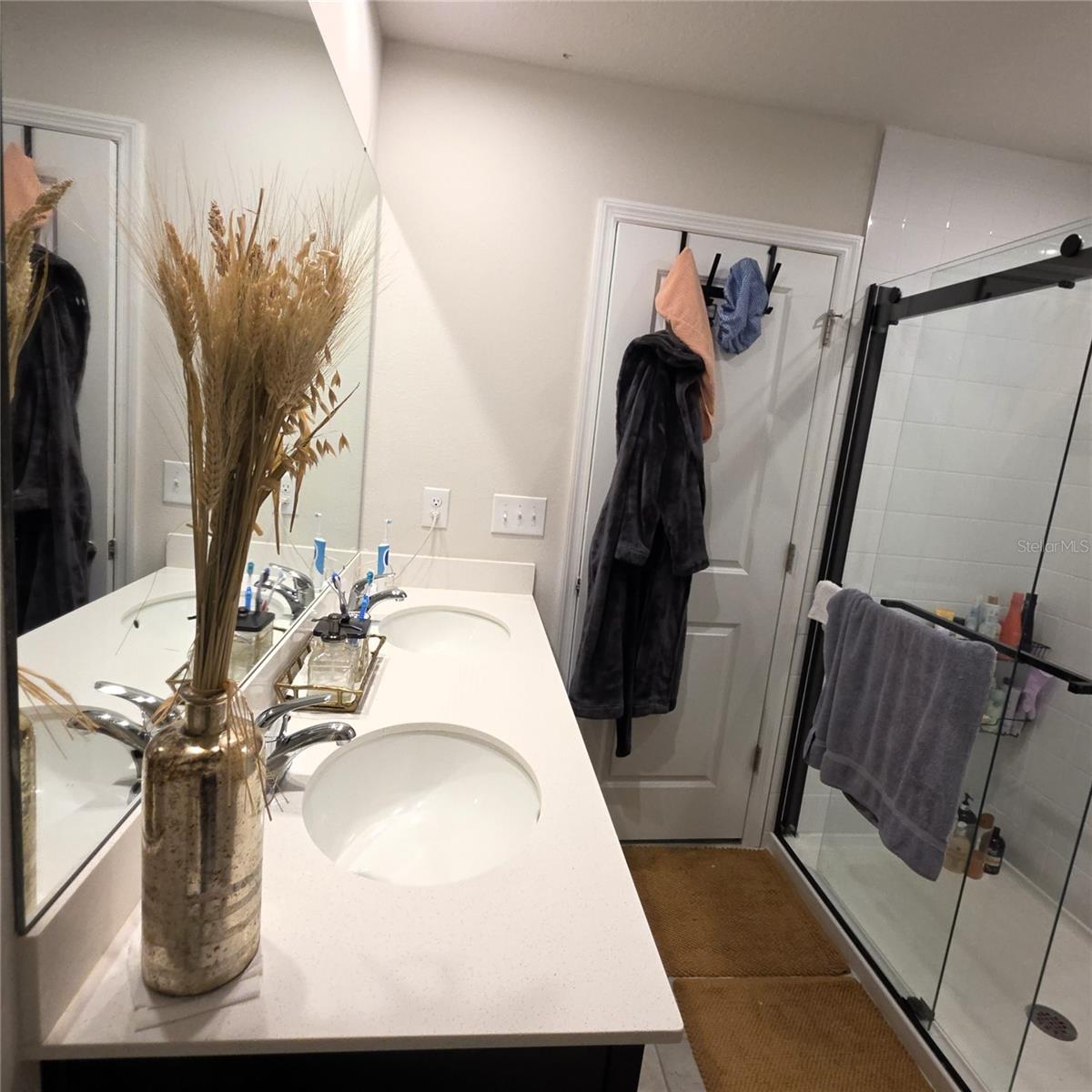 ANCLOTE SQUARE - Residential