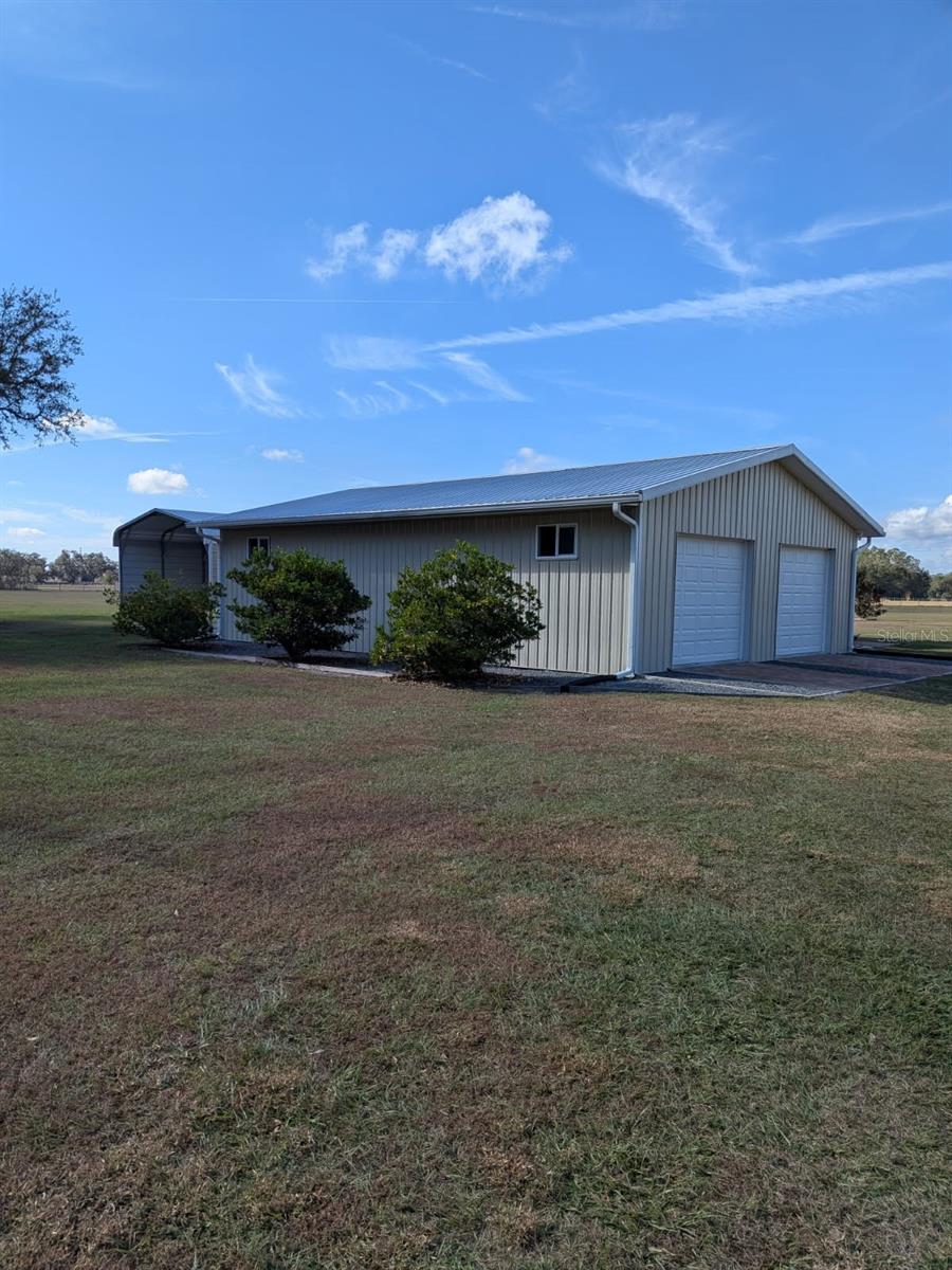 TWIN T OAKS - Residential