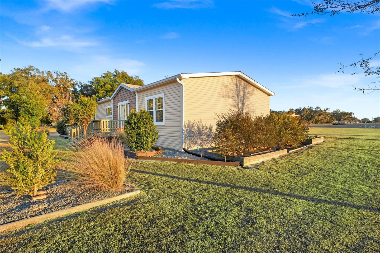 TWIN T OAKS - Residential