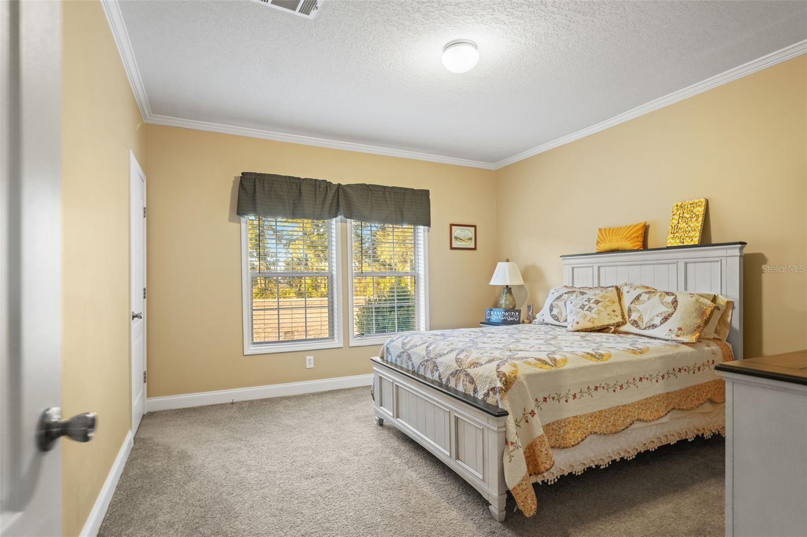 TWIN T OAKS - Residential