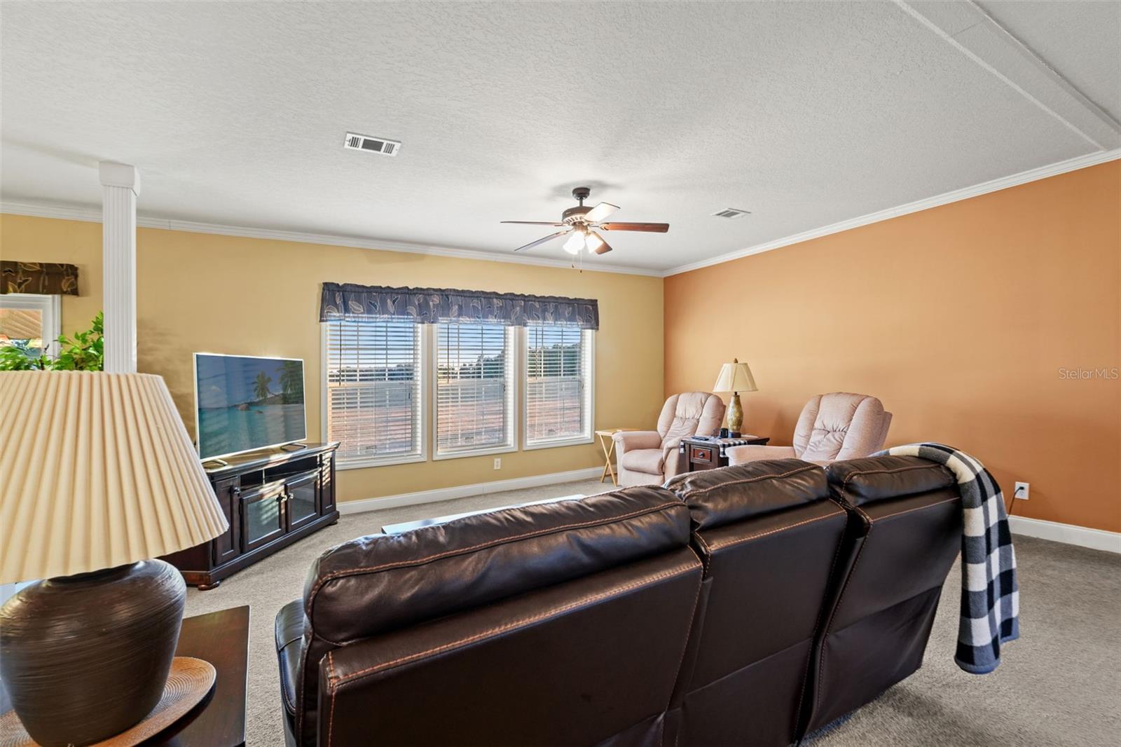 TWIN T OAKS - Residential