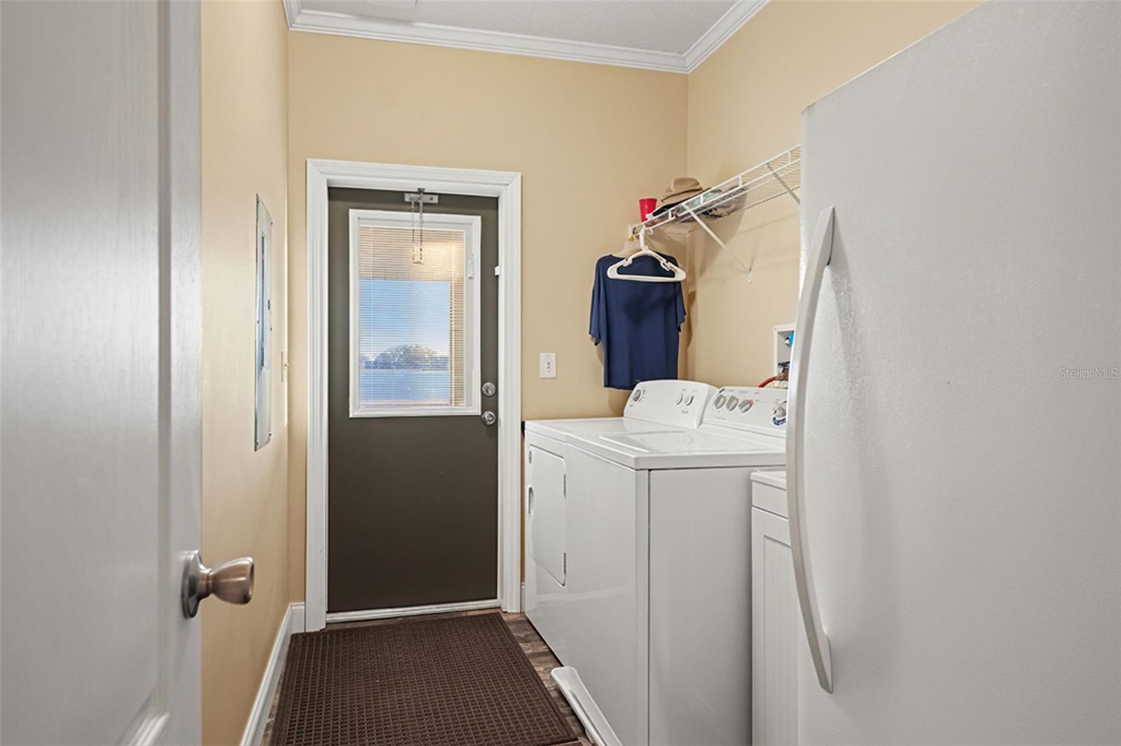 TWIN T OAKS - Residential