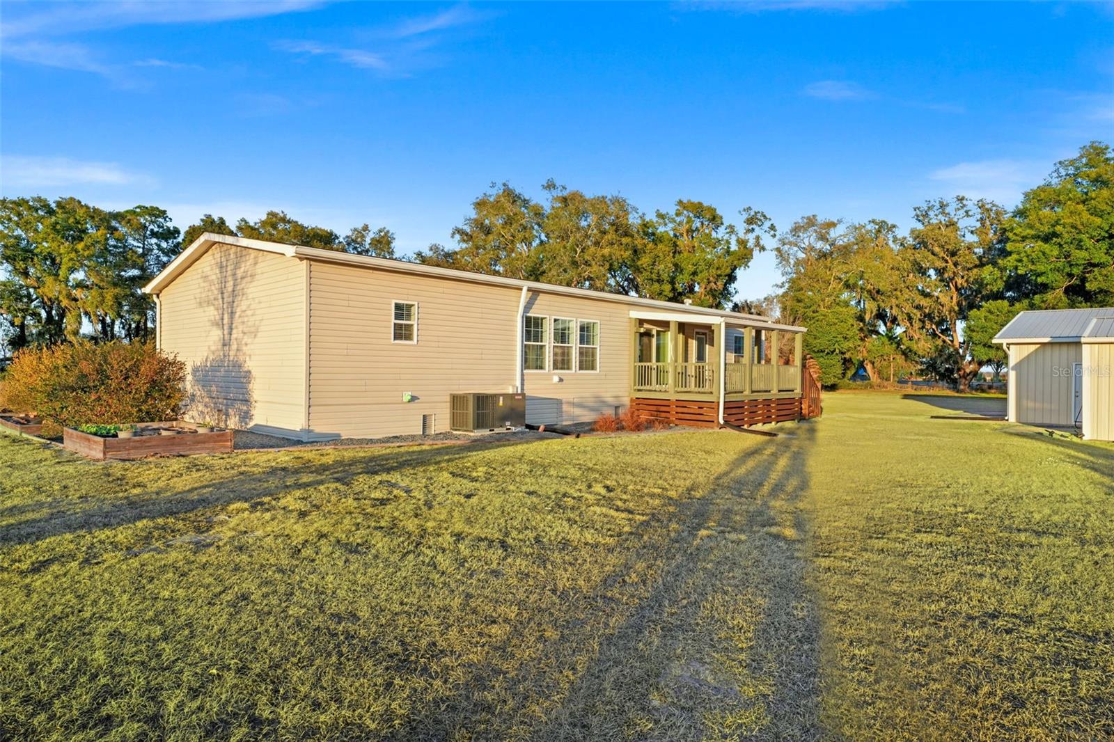 TWIN T OAKS - Residential