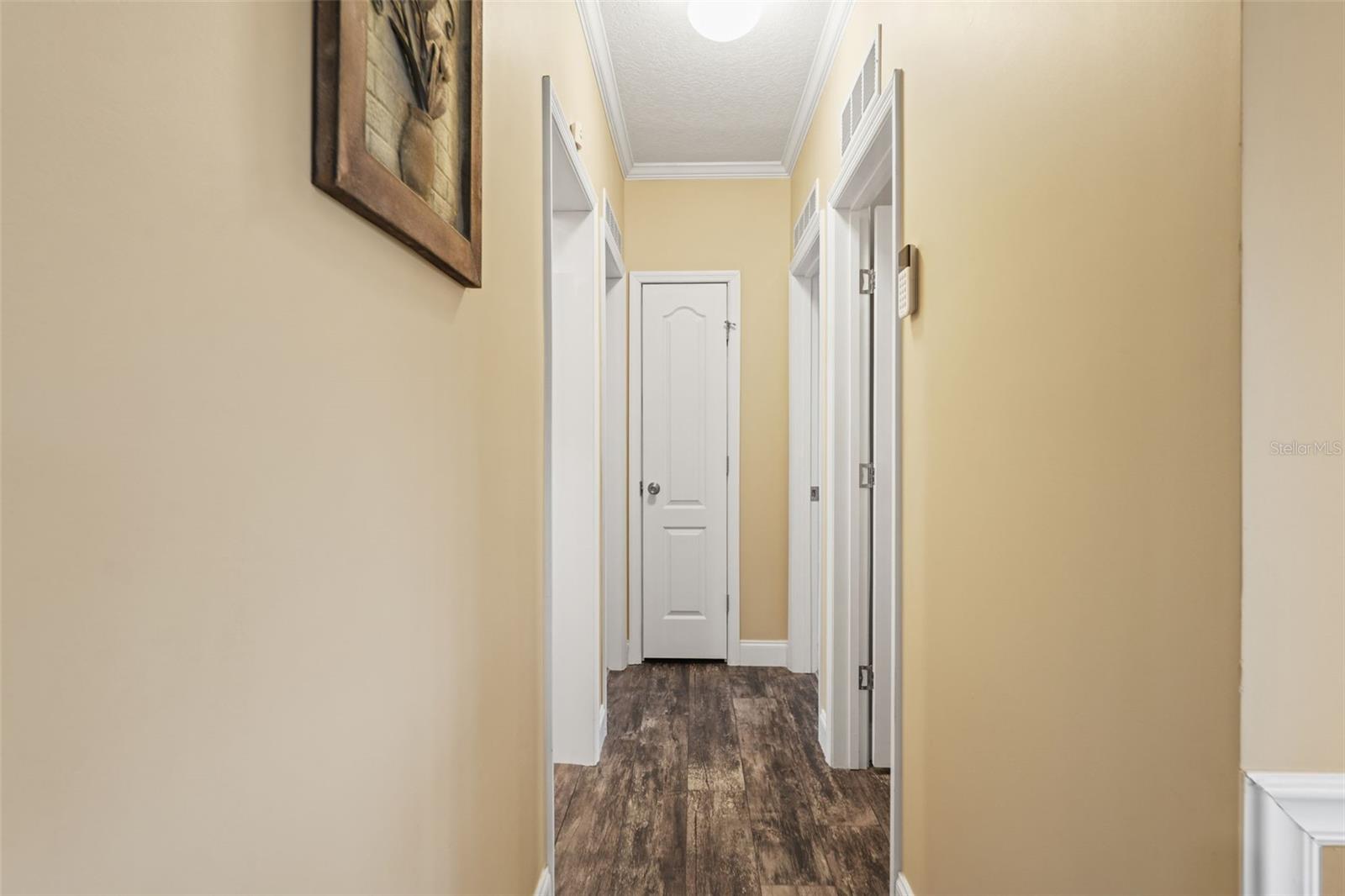 TWIN T OAKS - Residential