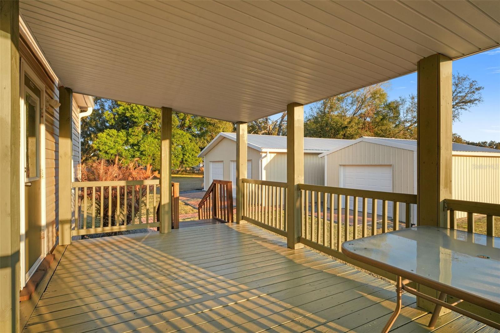 TWIN T OAKS - Residential