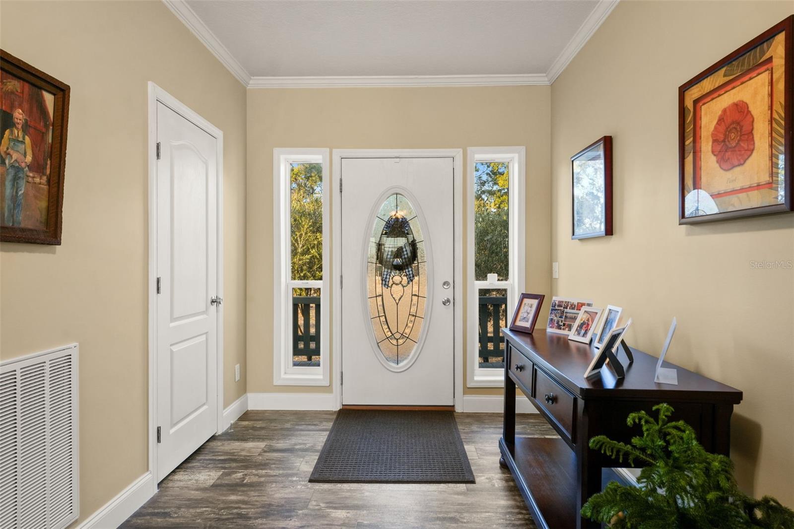 TWIN T OAKS - Residential