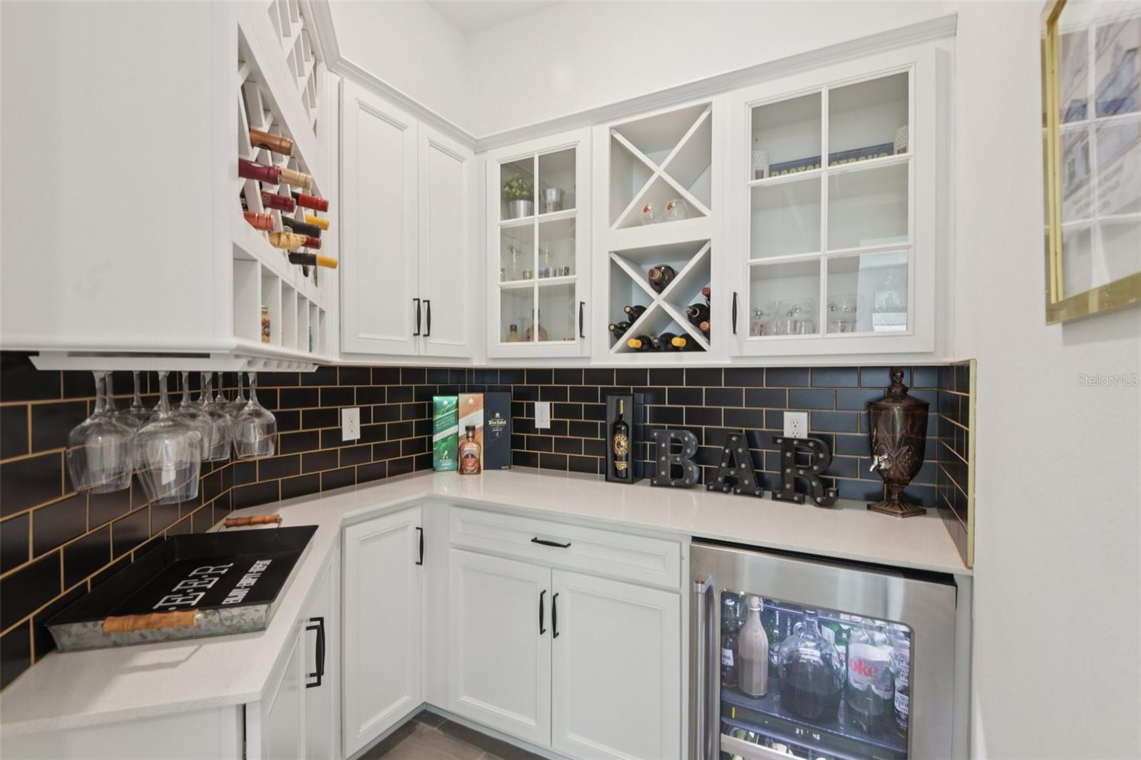 HAMMOCK CREST - Residential