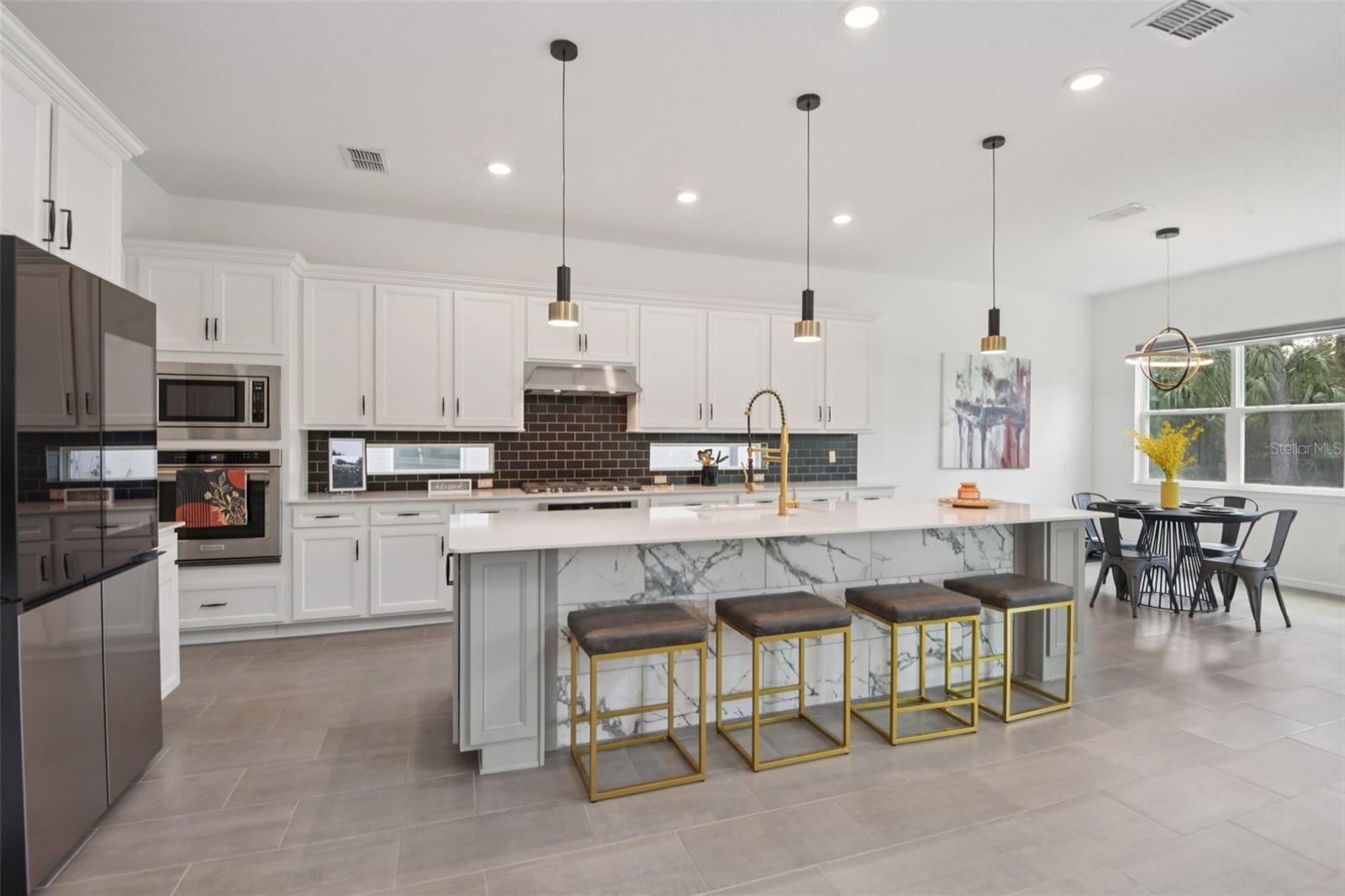 HAMMOCK CREST - Residential